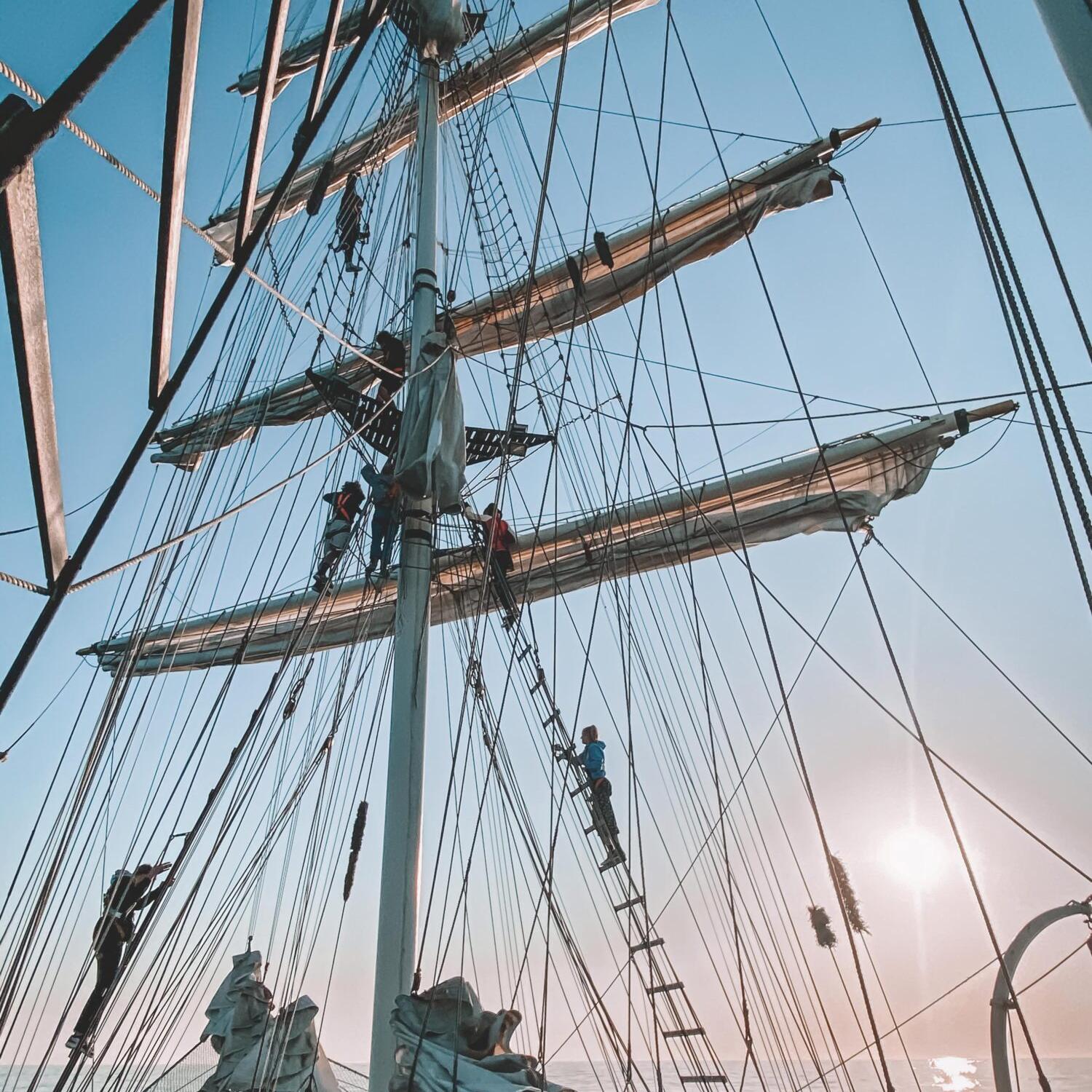 STAB zeilen hijsen - The Tall Ships Races 2022